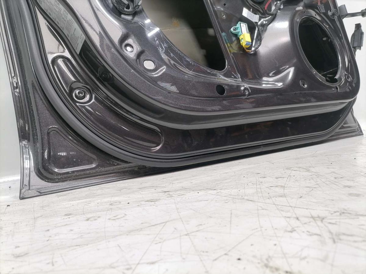 Audi A4 8K B8 original T&uuml;r vorn links LZ7L Lavagrau Rohbau Bj.2009